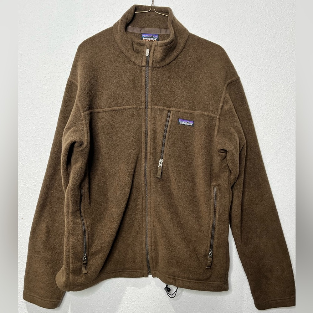 Patagonia Classic Synchilla Fleece Dark Brown Full Zip up Jacket Size L Mens